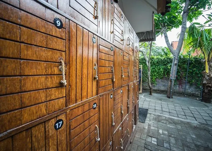 Apartamento Endless Summer Surf Camp Kuta Lombok
